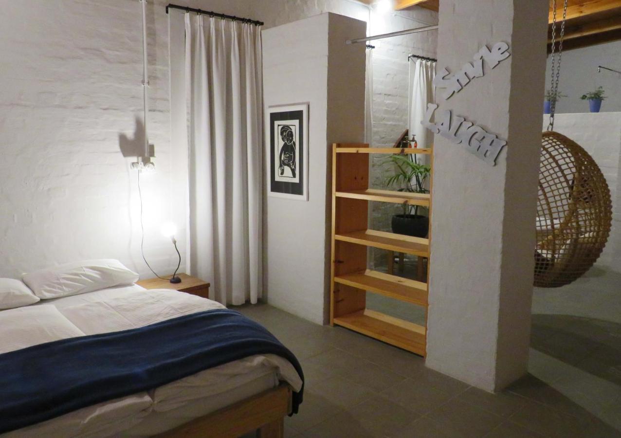 Alternative Space B & B Суакопмунд Екстериор снимка